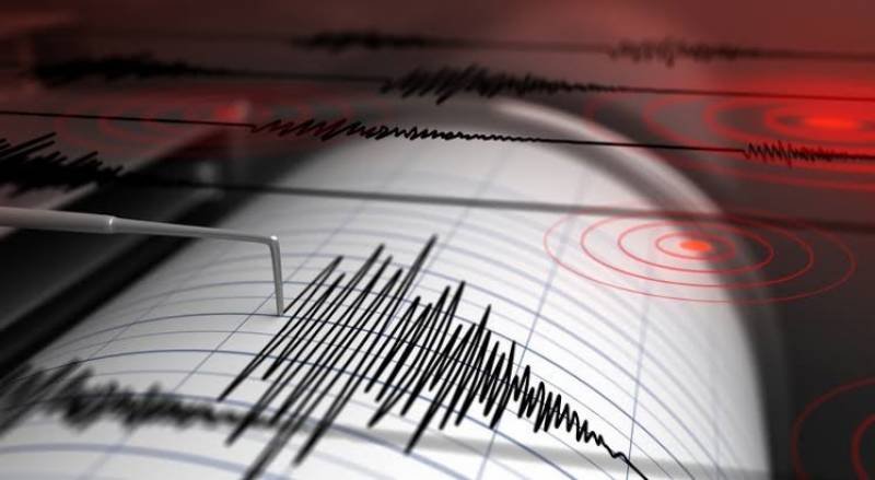 Heavy tremors in Delhi after 6.2 Magnitude earthquake in Nepal