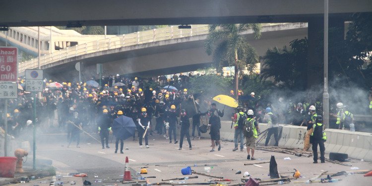 9 May black day: The current political crisis in Pakistan