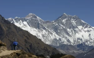 Mountains 3 To 4 times higher than Mount Everest found inside earth