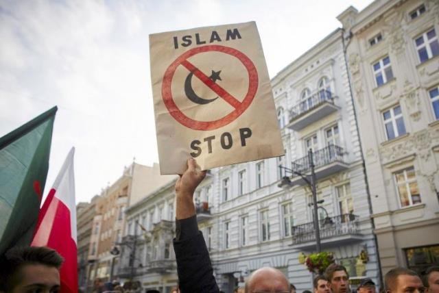 Combating and unveiling Islamophobia