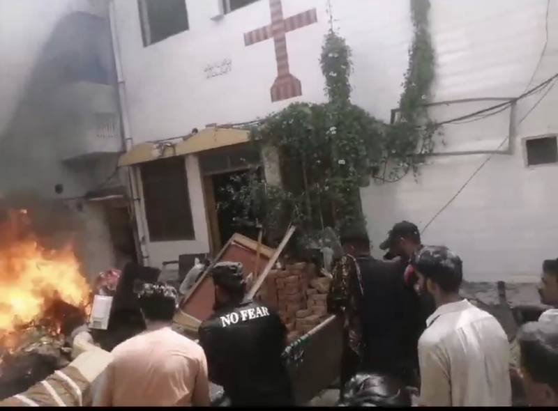 Blasphemy allegations: Mob destroys multiple churches in Jaranwala