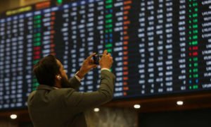 Pakistan Stock Exchange gains around 1,000 points after coalition announcement